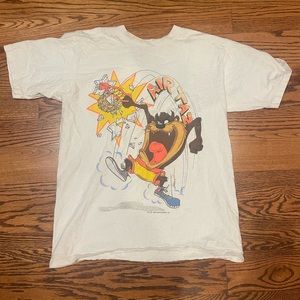 90’s Warner Brothers Tasmanian Devil Men’s Graphic Cotton Tee